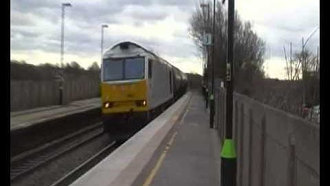 DB Schenker Class 60, 60099, 6E41 Passing Tamworth High Level (7th February 2011)