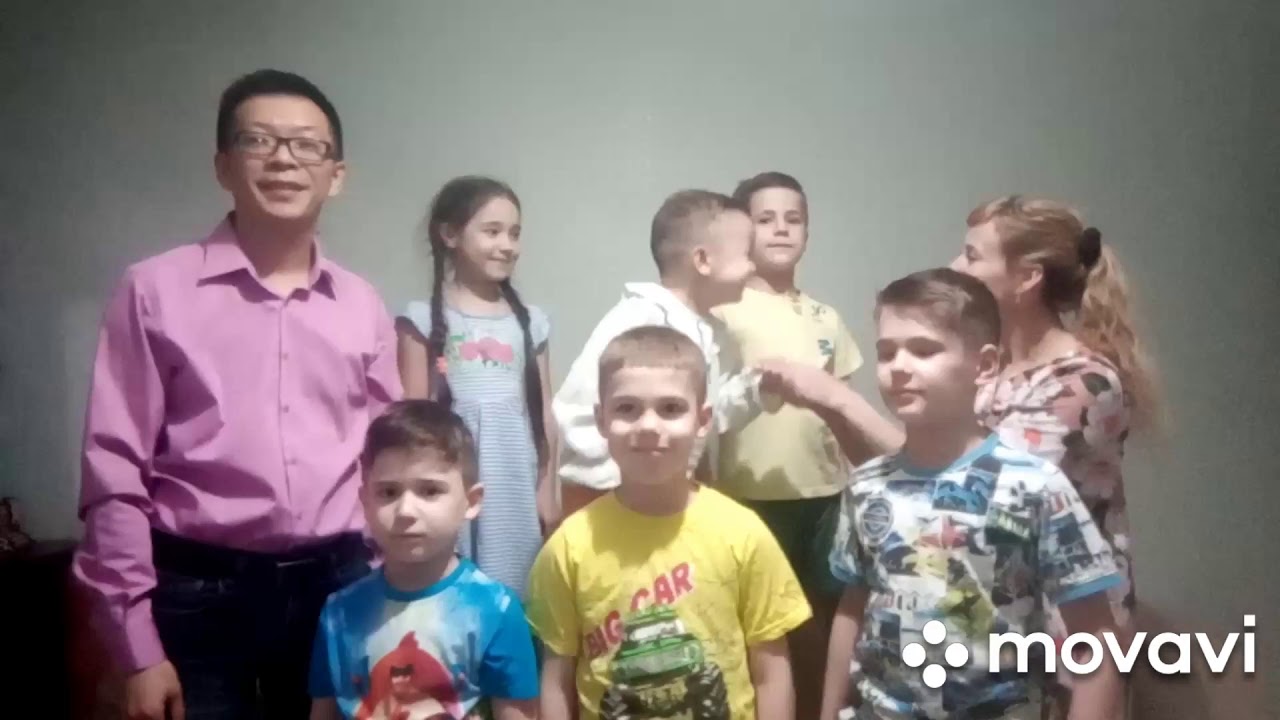 Хана с семьей Хана с семьей