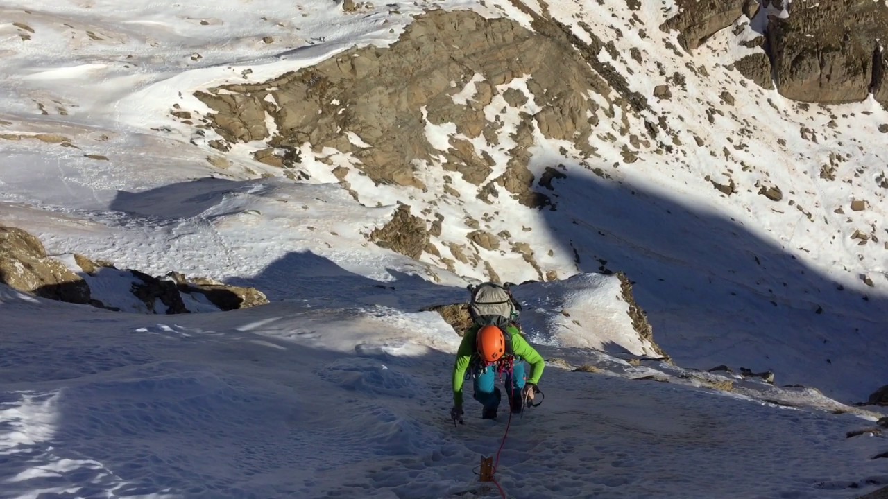 Aventuras en la Cara Norte del Aspe: Un Desafío para Escaladores Experimentados
