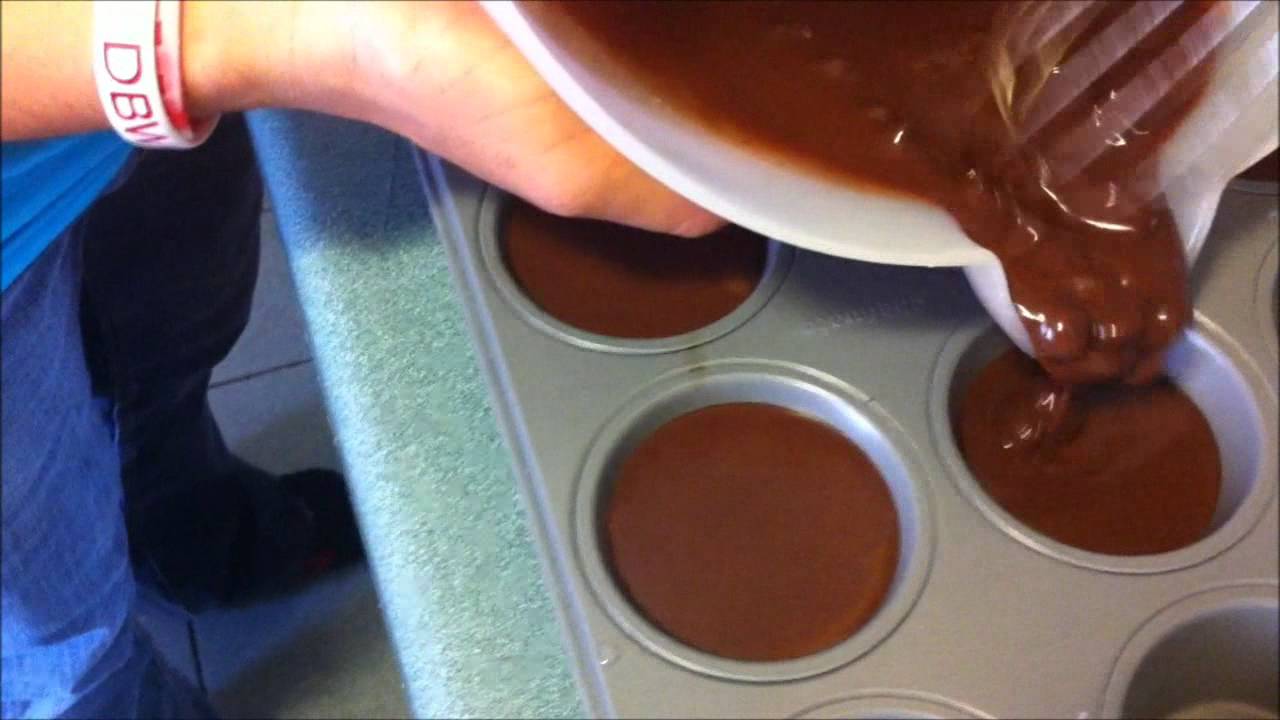 Making Cupcakes - YouTube