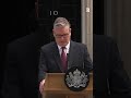 Starmer si dimette da primo ministro