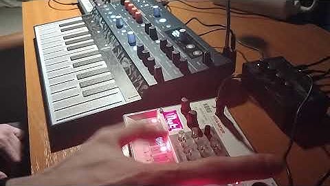 My first ambient techno jam with the Arturia Microfreak, Korg Volca Sample and Korg NTS-1