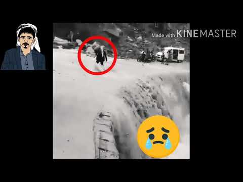 رجل يجره السيل في اليمن يالله سترك
