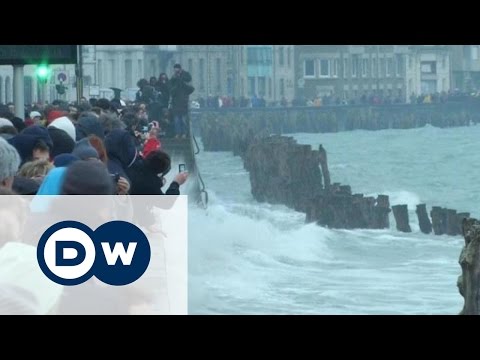 Солнечное затмение вызвало впечатляющий прилив на побережье Франции