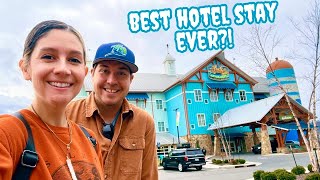 The Best Hotel in Pigeon Forge TN?! CAMP MARGARITAVILLE RV Resort & Lodge! Full Room & Resort Tour!🦜