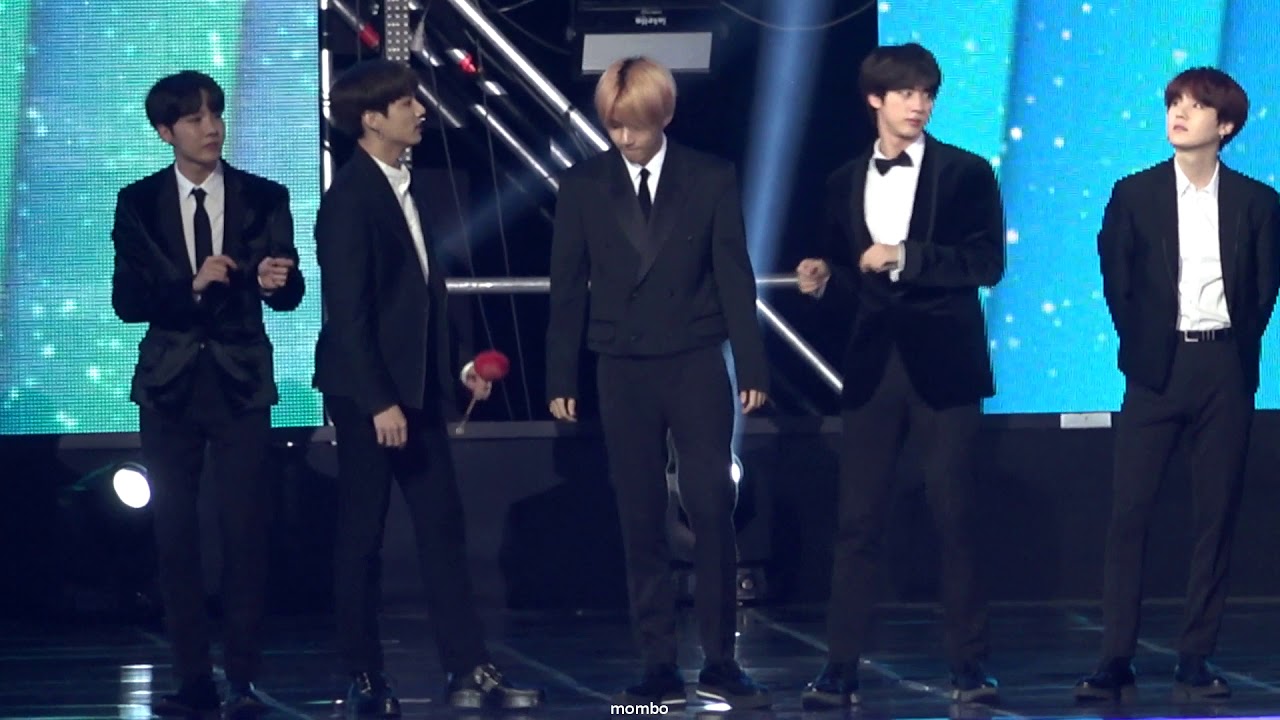 190105 GDA 골든디스크 방탄소년단 태형 focus reaction (BTS V) - 아이콘 음원 대상 앵콜