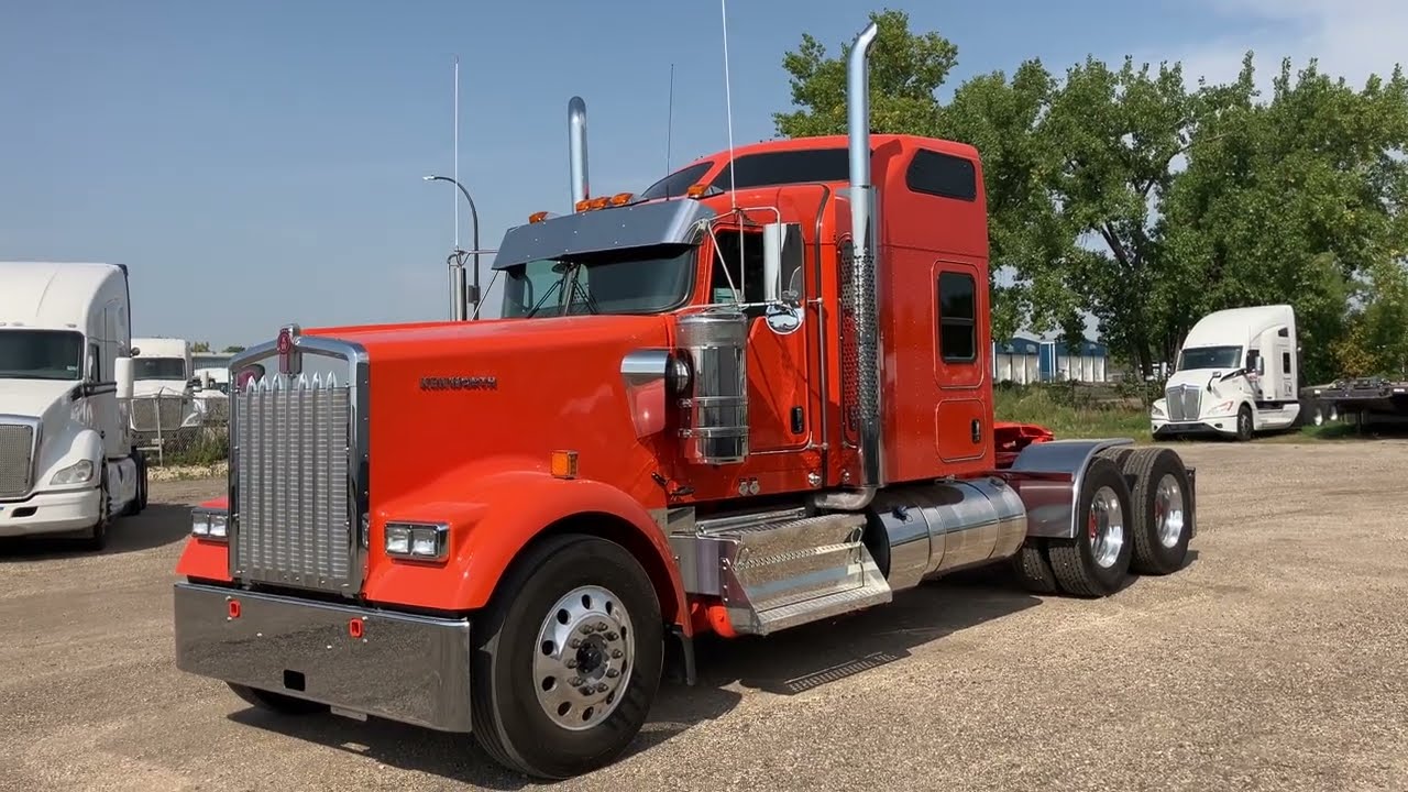 Eye Catching 2025 Kenworth W900L Fire Orange For Sale