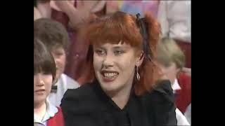 Hazel O'connor   1982 04 02   Interview @ Razzmatazz