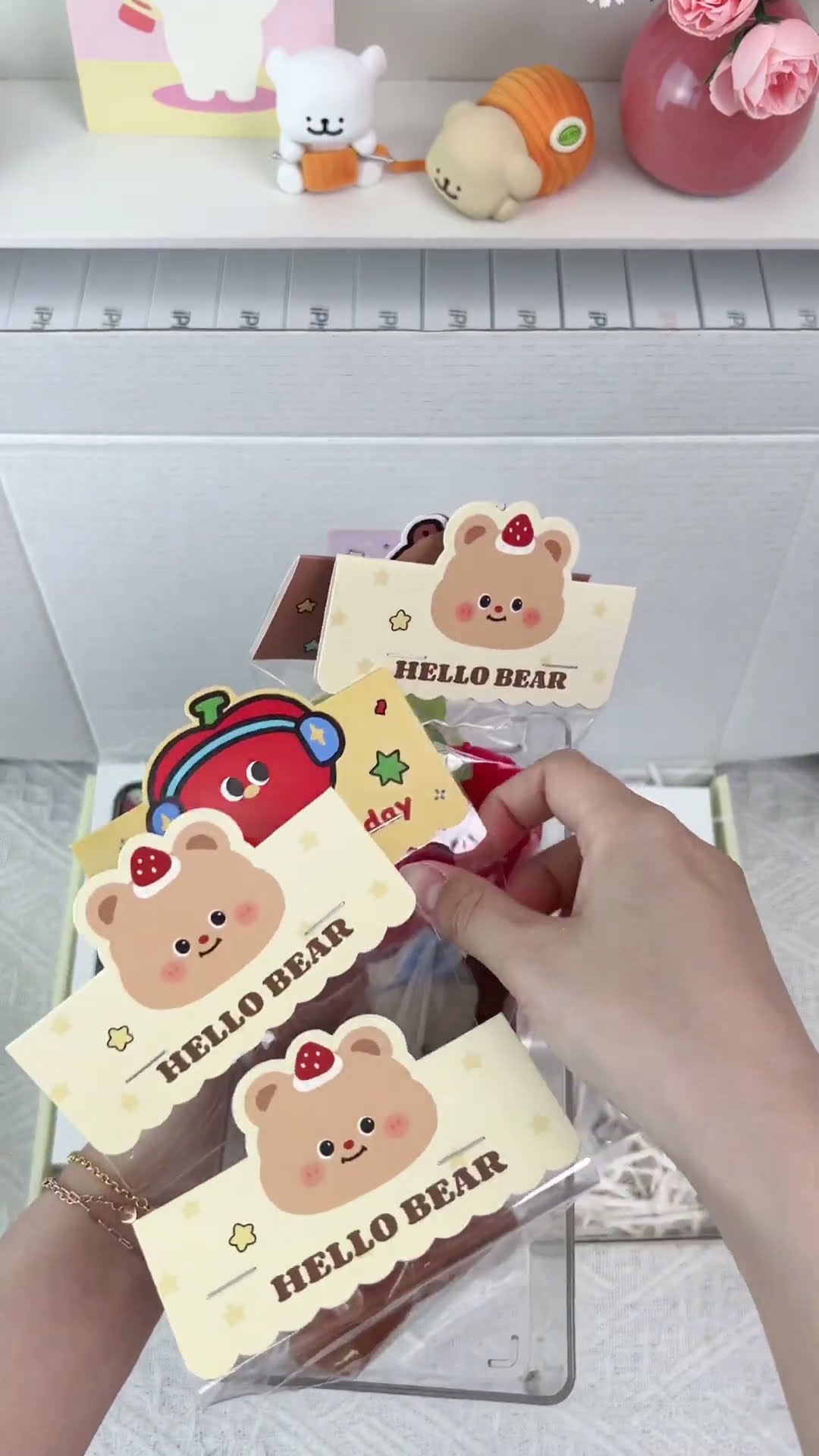 Second-hand mobile phone immersive packaging Apple mobile phone packaging unpacking