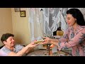 Слишком вкусно! Потрясающее горячее на сковороде Всего то нужно стакан кефира и ...