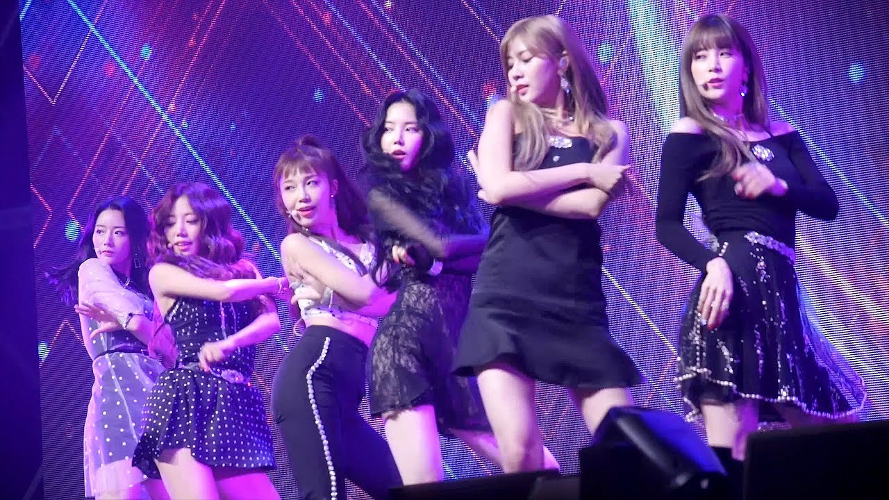 180702 에이핑크 Apink : 1도 없어 I'm so sick  : ONE & SIX 쇼케이스 : 예스24라이브홀