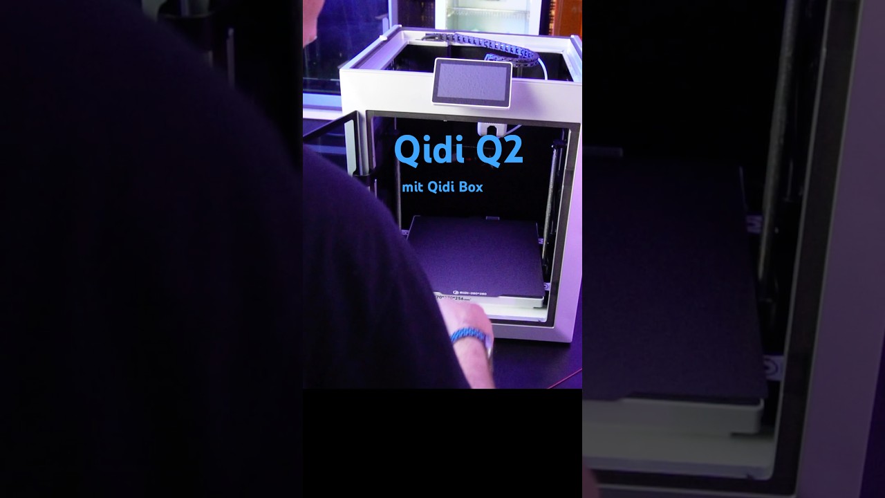 Qidi Q2 with Qidi Box - YouTube