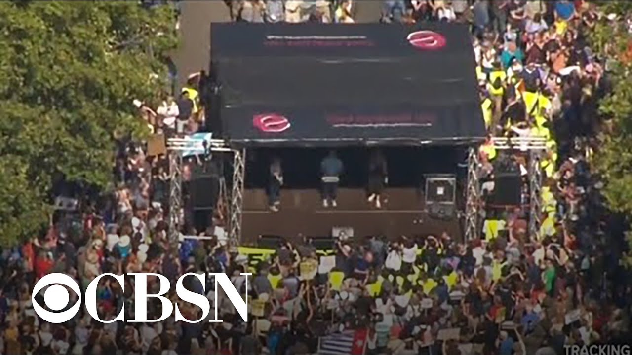 trump amazonia Thousands protest throughout U.K. against PM suspending Parliament