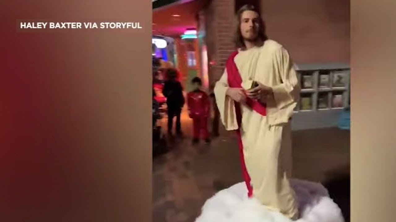 Man creates elaborate Jesus costume for Halloween - YouTube
