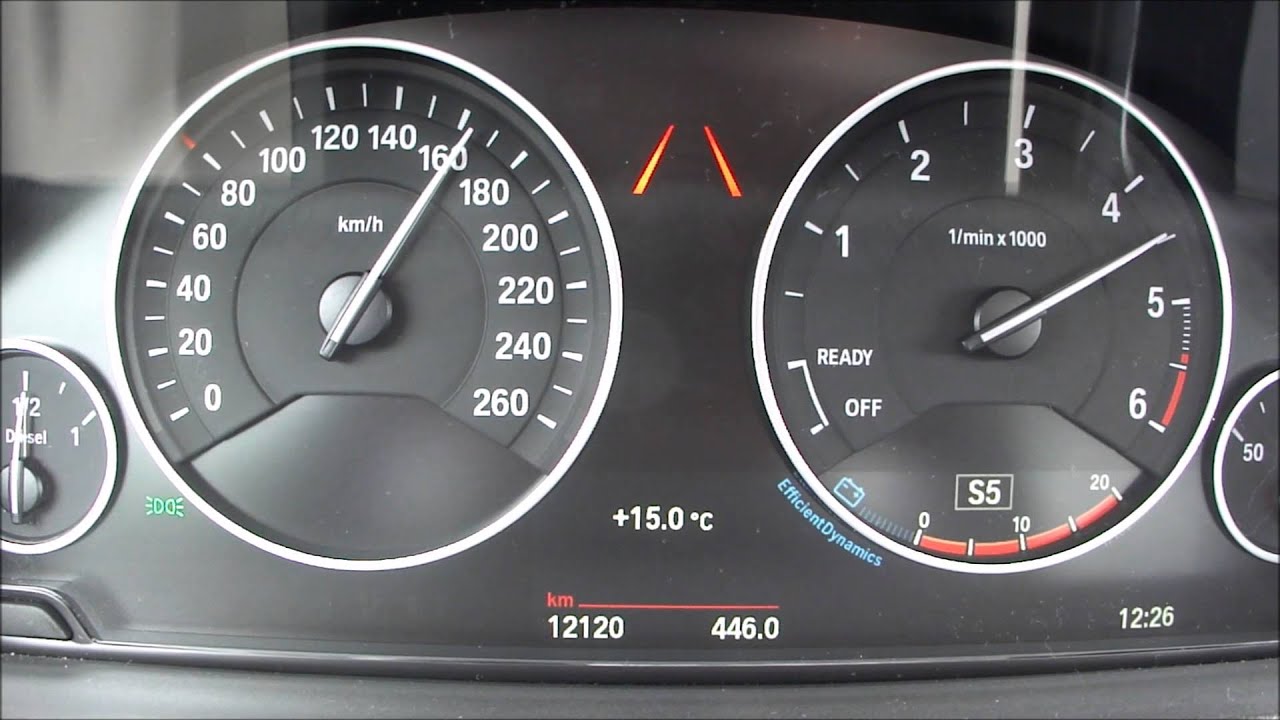 BMW 330d xDrive Touring Acceleration - YouTube