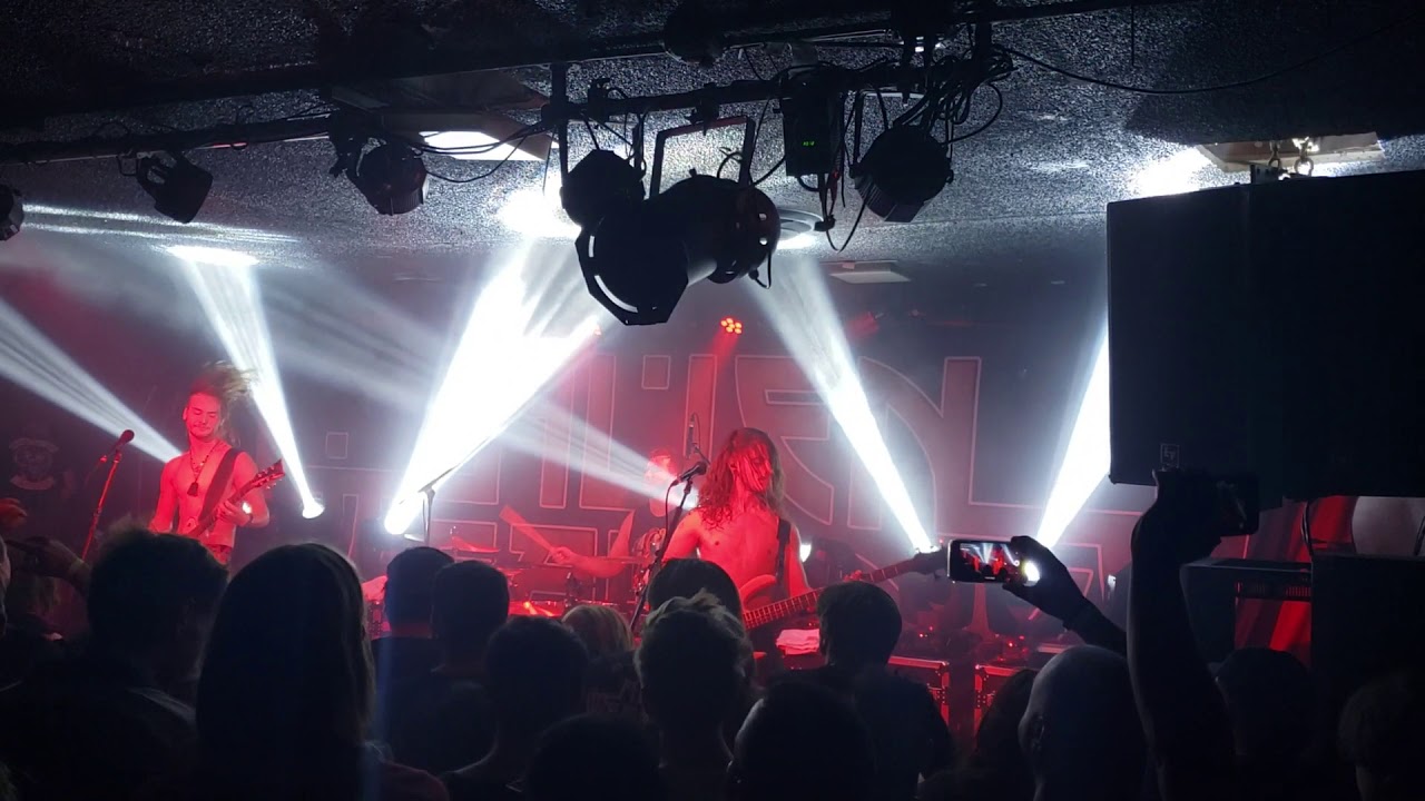 Alien Weaponry playing Blinded.