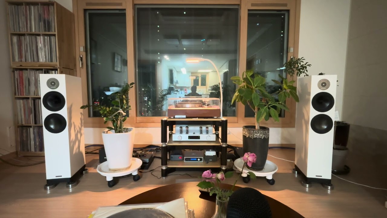 Andy bey like a lover