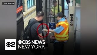 NYC subway guard accused of exchanging rides for cash with commuters