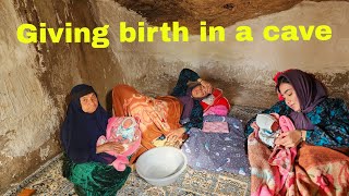 😱Miraculous Childbirth: Fatemeh and the Birth of Her Baby Boy in a Mountain Cave🔥