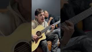 TOKISCHA Y NATANAEL CANO CANTAN KILOS DE AMOR ACÚSTICO!!!