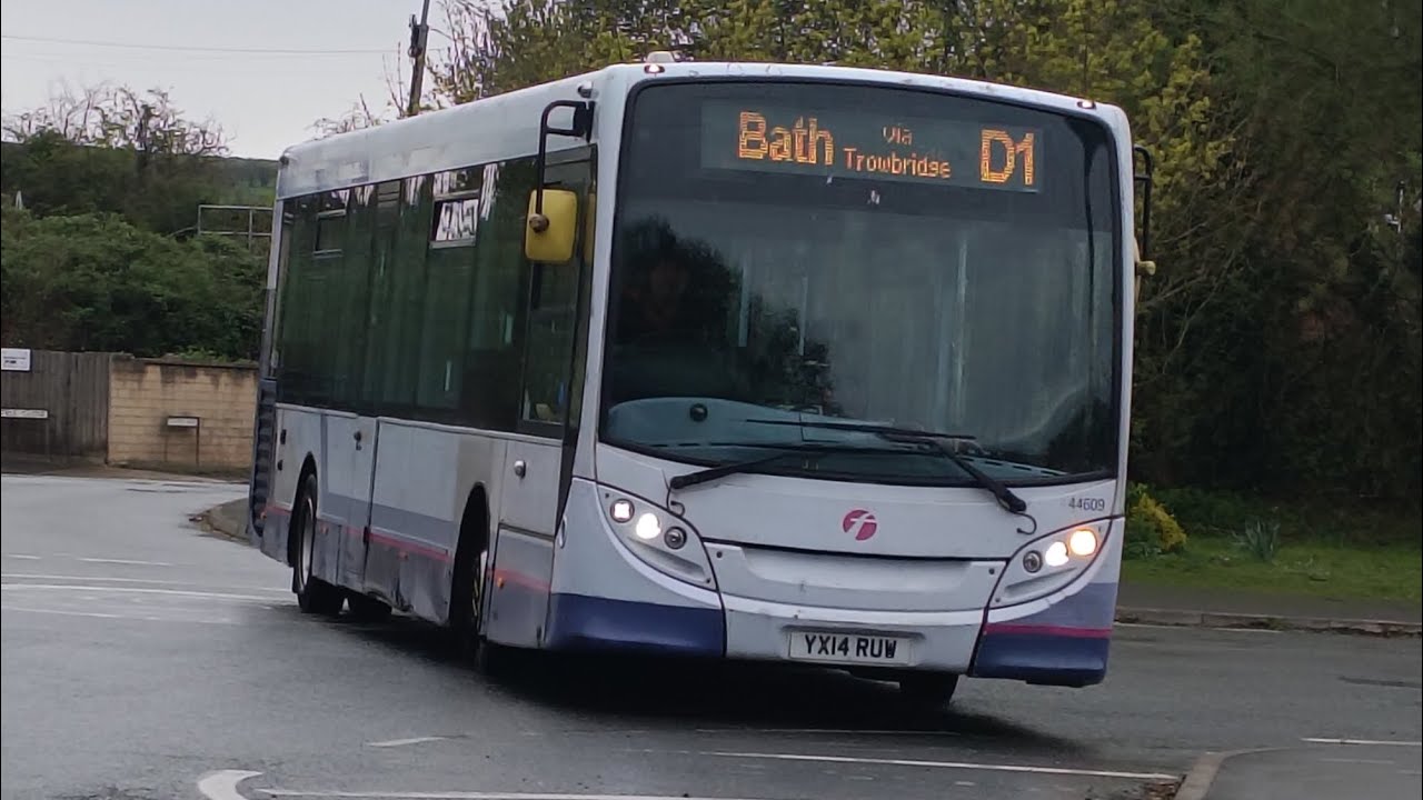 [FIRST VIDEO] first WoE 44609 YX14 RUW on the D1 to Bath! - YouTube