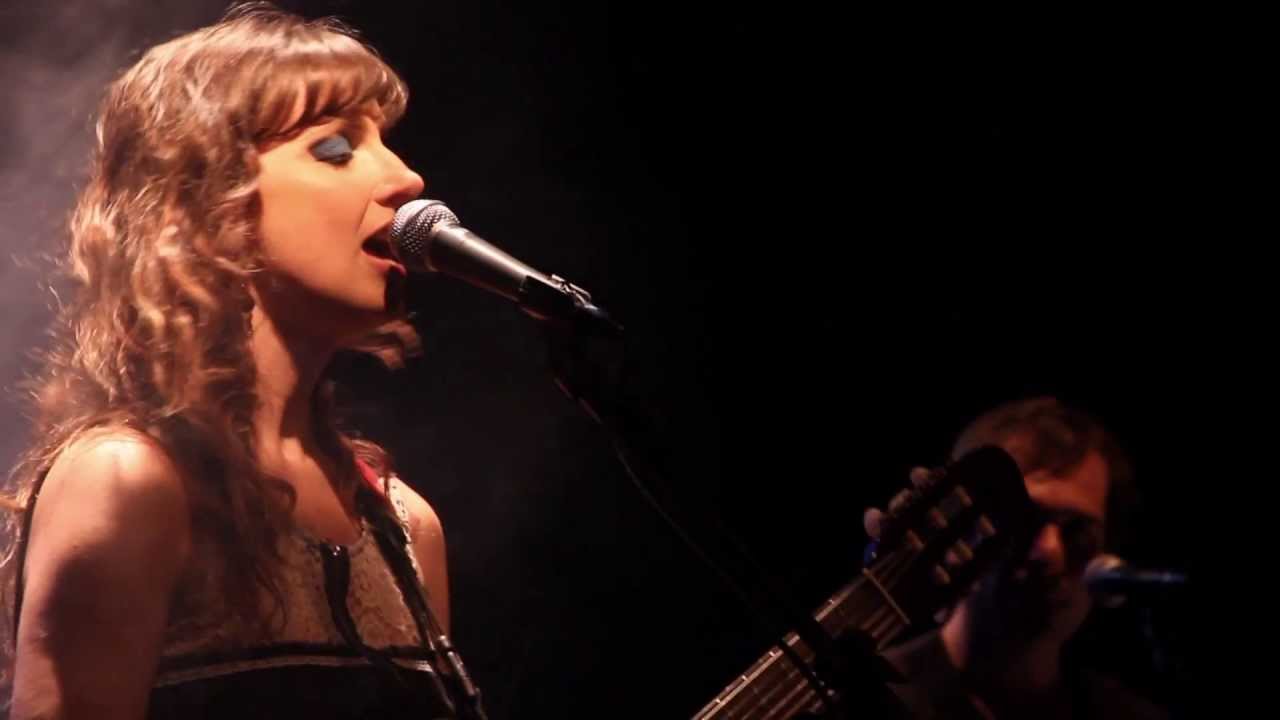 Anna Ratto  - Bailarina do Mar / D'Oxum ( Oi Futuro Ipanema )