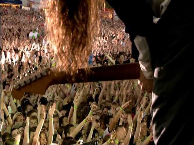 Red Hot Chili Peppers - Scar Tissue - Live at Slane Castle [HD] class=