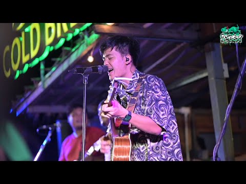 เมดเล่ย์เพลงช้า #บ่คือเก่า #สมพื้น #ใจอ้ายเจ็บ [ แสดงสด!!! วง T-rex ]