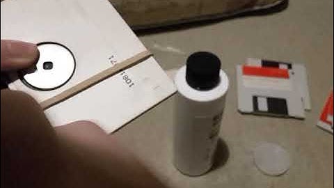cleaning a 3.5 floppy diskette