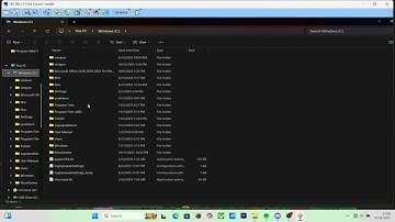 Menghapus file menggunakan kabel UTP yang terhubung ke laptop satunya 