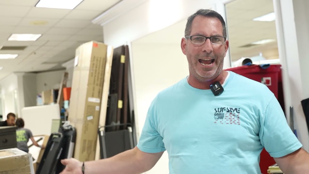Awesome Furniture Truckload! Freaking Flipping Everything In The Worlds