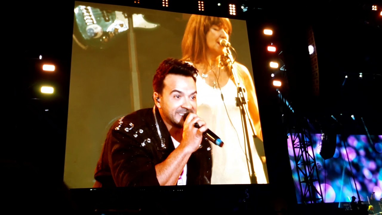 Luis Fonsi ft Aitana - 