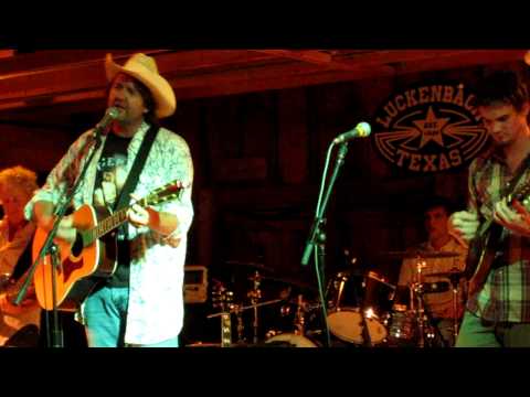 Bruce Robison performing "What Would Willie Do?"/Luckenbach, TX