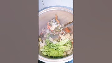 Cá Chạch Quế Và Tóp Mỡ Nấu Canh Chua/Loach with Cinnamon and Pork Fat in Sour Soup