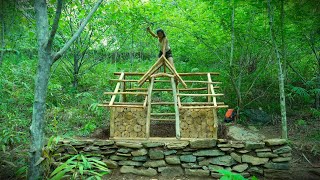 Pretty Girl Building a Wooden House Survival Shelter, Bushcraft wild, part.1