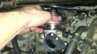 Smart Fortwo 2010 demontage montage vanne EGR