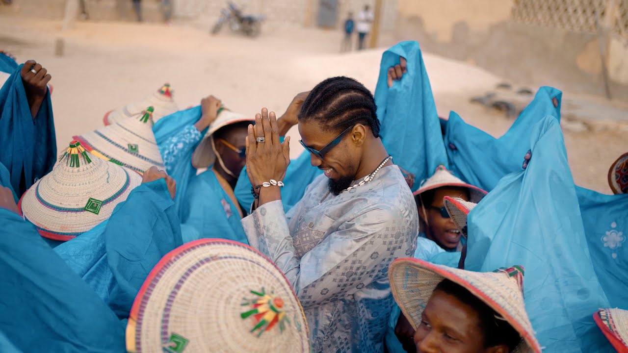 Mozbi - Diadieuf (Official Video)