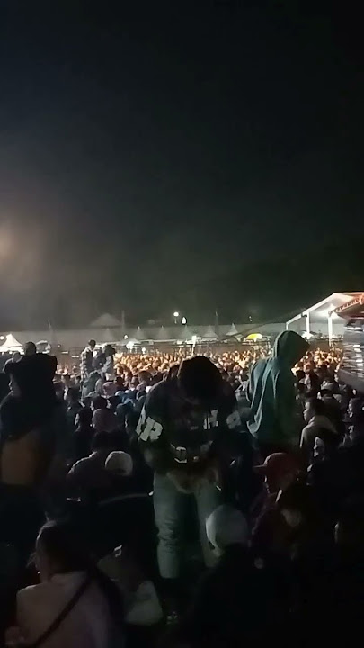 SALUUUT !! ANTUSIAS WARGA CIMAHI LAPANGAN RAJAWALI PENUHHH #lestaribudayasunda #wayanggolek