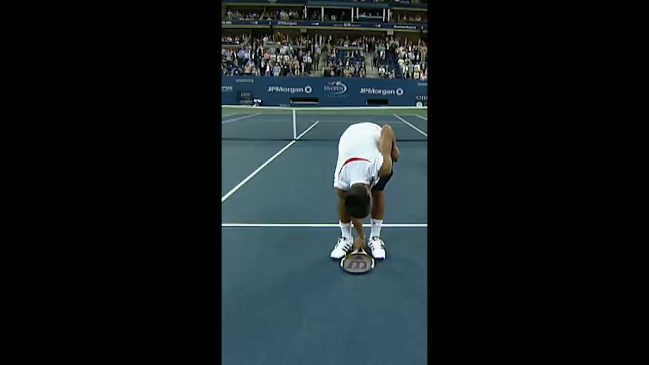 Novak Djokovics Nadal and Sharapova impressions! 😂