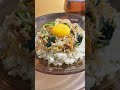 猫に見られながら料理し、猫を抱えながらビビンバを食べる #cat #猫
