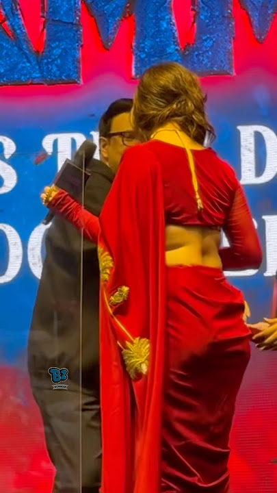 Shraddha in red saree is just wowww 😍🔥❤️#shraddhakapoor