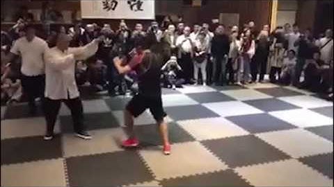 Màn thi đấu đẹp mắt - Từ Hiểu Đông (MMA) hạ cao thủ Thái Cực Quyền sau 10 giây