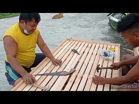 Video: Paano Gumawa Ng Isang Sled Na Kahoy