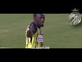 اسرع رجل في العالم يتحول من عداء الي لاعب كورة قدم Usain Bolt 