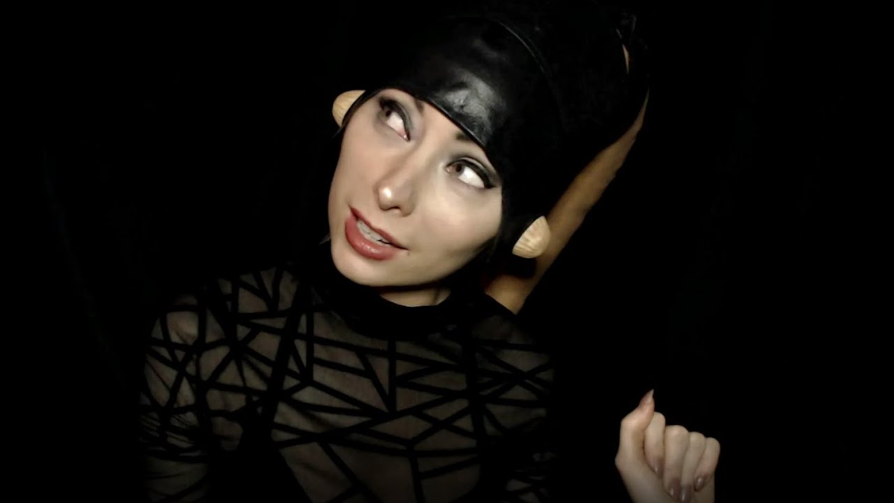 Unintelligible Twi'lek ASMR I Ryl Babble I Hand Movements I Lekku Tapping