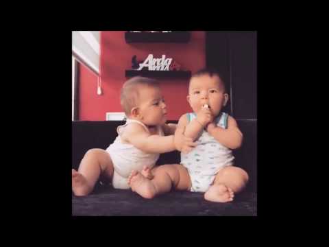 funny-videos-amazing-sooooooooo-cute-beautiful-baby...