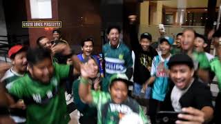 Deni Bonek Cilik Pimpin Nyanyikan Chant Persebaya