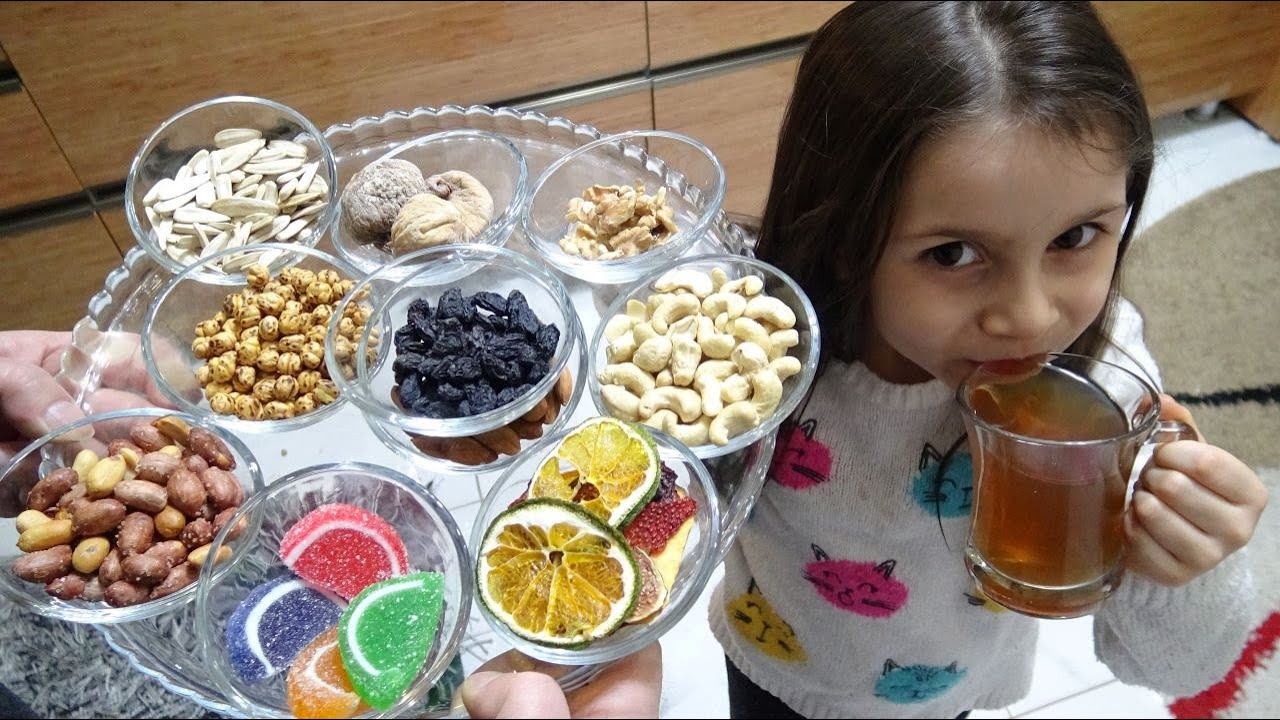 Lina Kendine Doping Tabağı Hazırlayıp Yedi Tadına Bayıldı | Funny Kids Video