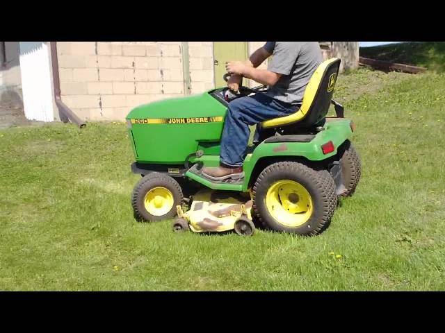 John Deere 260 Lawn Mower You