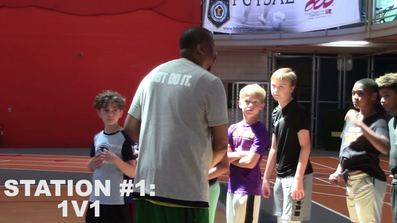 Middle School Basketball Elite - Nike Basketball Camp 1 v 1 Stations